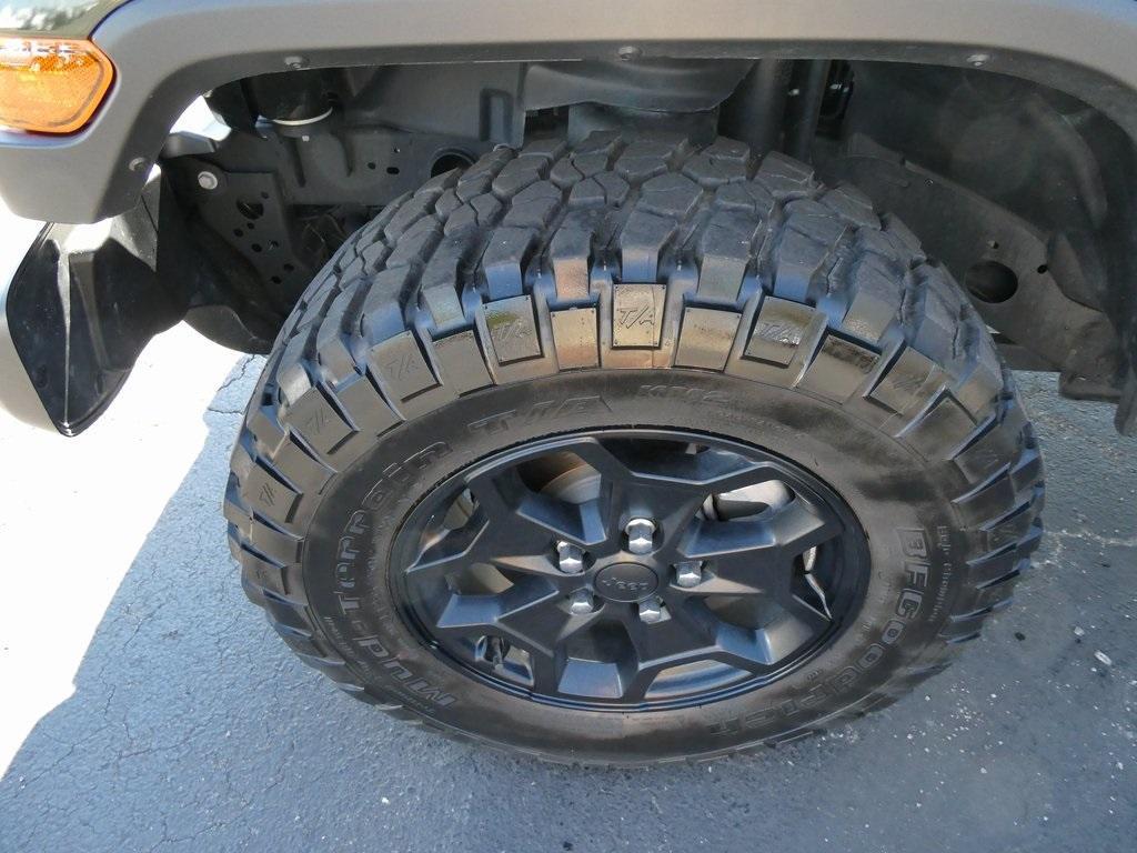 used 2022 Jeep Gladiator car, priced at $32,995