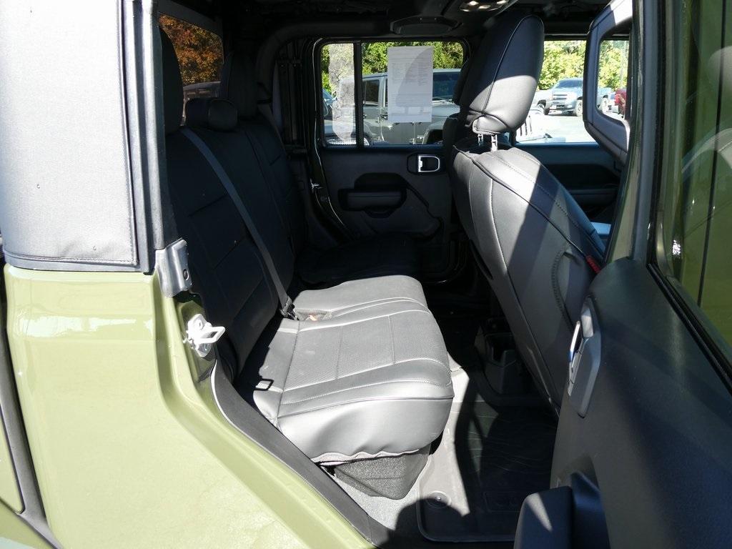 used 2022 Jeep Gladiator car, priced at $32,995