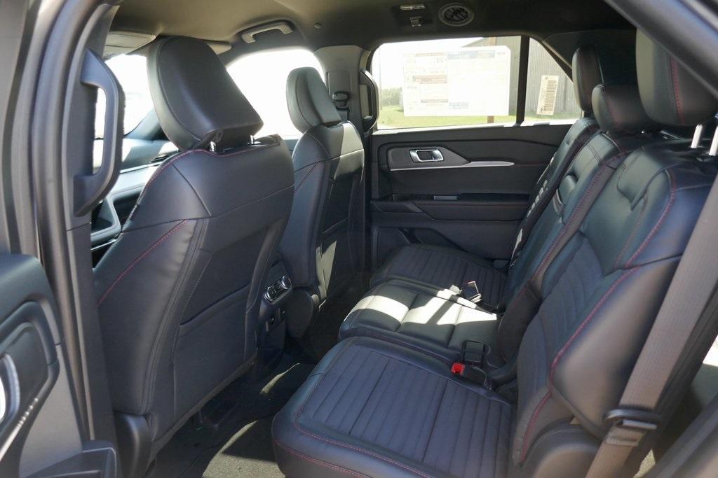 new 2025 Ford Explorer car, priced at $43,983