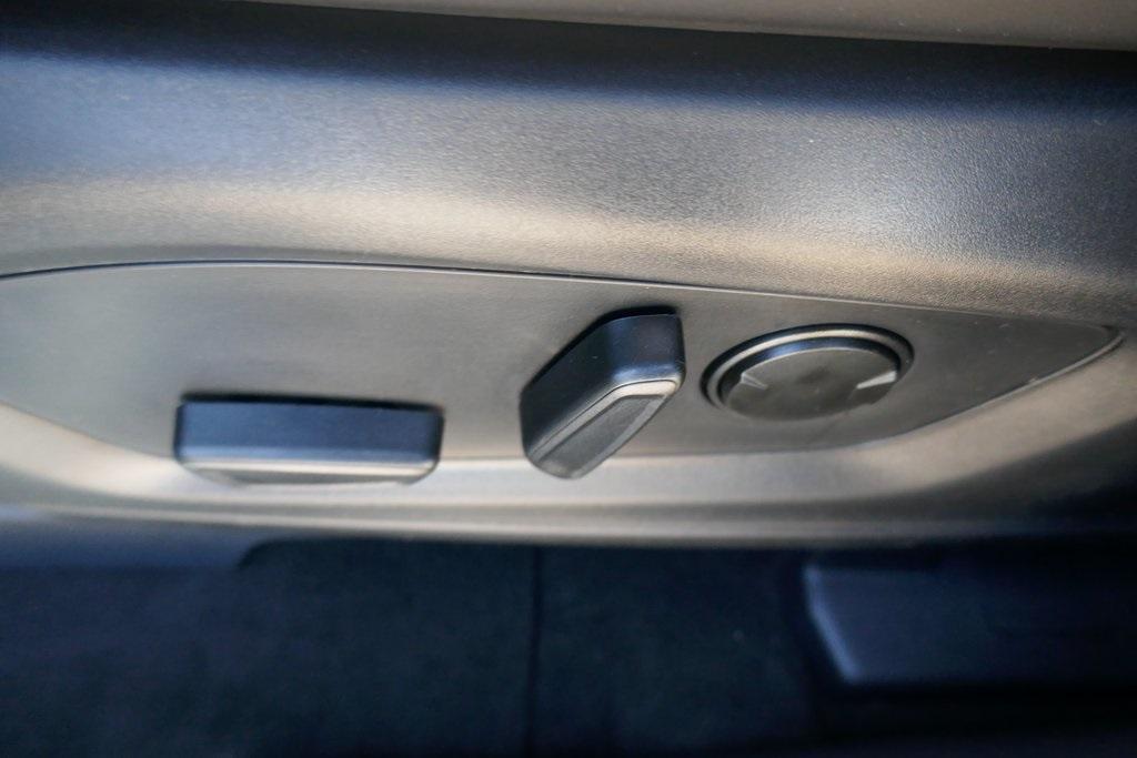 new 2025 Ford Explorer car, priced at $43,983
