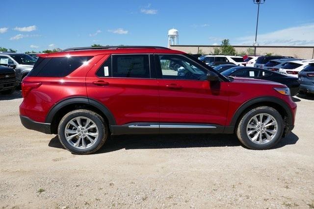 new 2024 Ford Explorer car, priced at $40,759