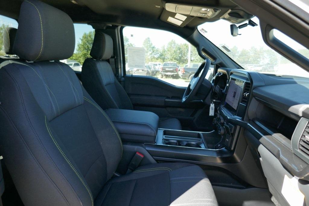 new 2025 Ford F-150 car, priced at $42,496