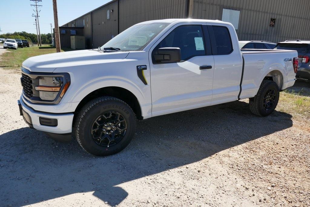 new 2025 Ford F-150 car, priced at $42,746