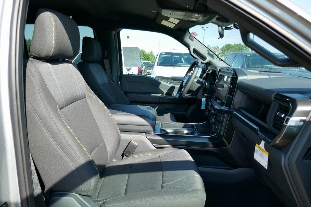 new 2025 Ford F-150 car, priced at $42,067