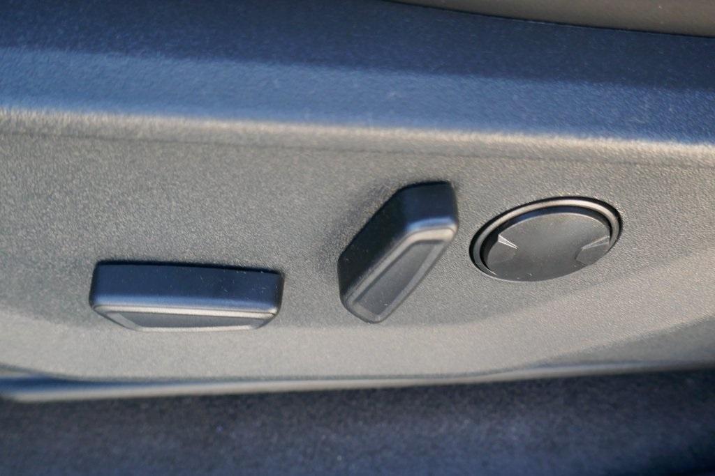 new 2025 Ford F-150 car, priced at $73,072
