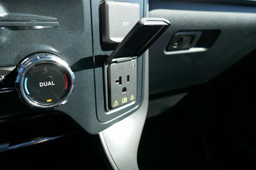 new 2025 Ford F-150 car, priced at $73,072