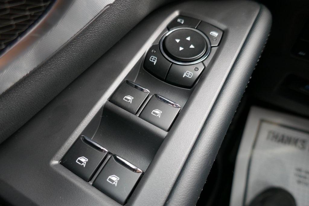 new 2025 Ford Expedition car, priced at $75,790