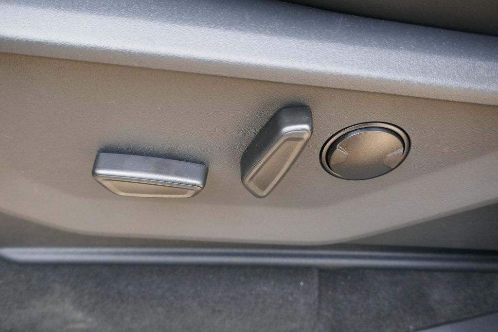 new 2025 Ford Expedition car, priced at $75,790