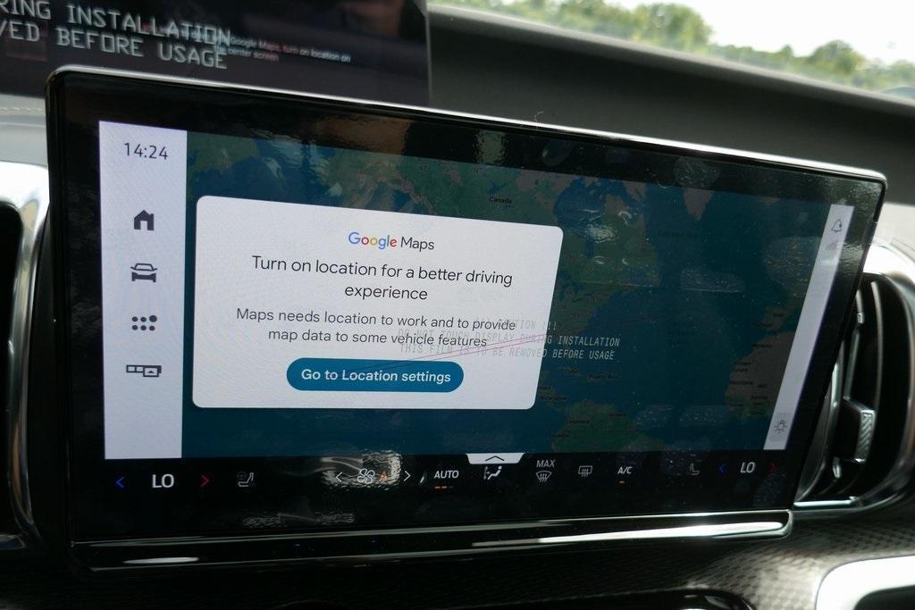 new 2025 Ford Expedition car, priced at $75,790