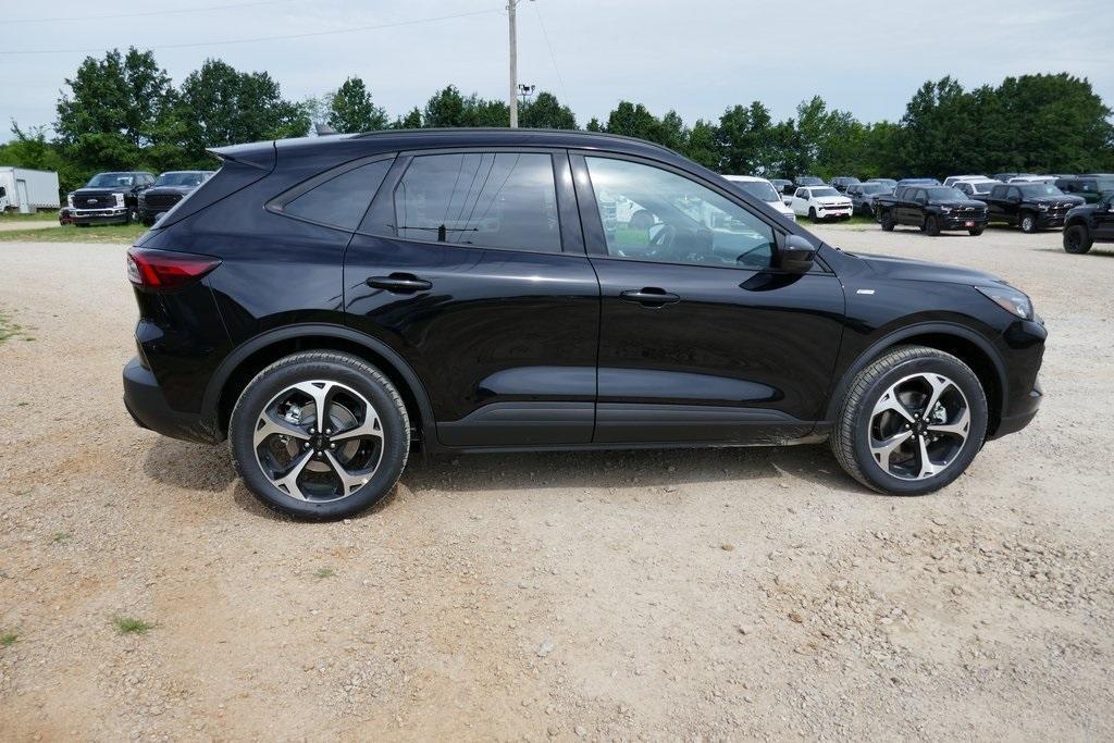 new 2025 Ford Escape car, priced at $30,022