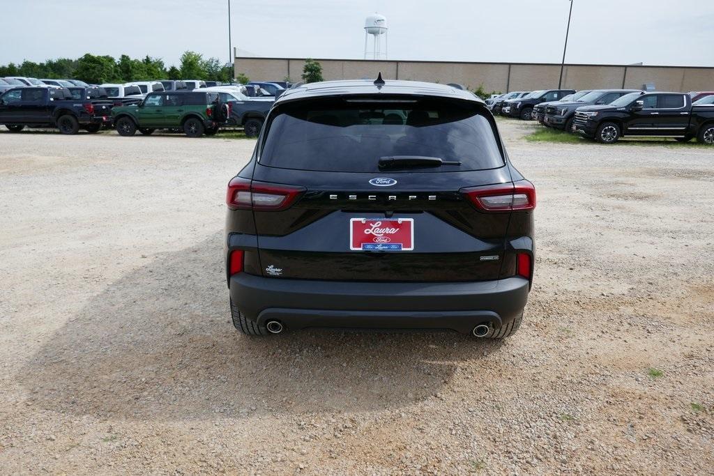 new 2025 Ford Escape car, priced at $30,022