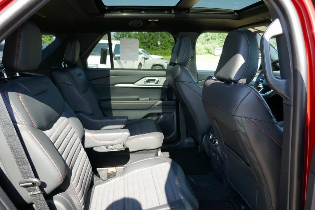 new 2025 Ford Explorer car, priced at $48,616