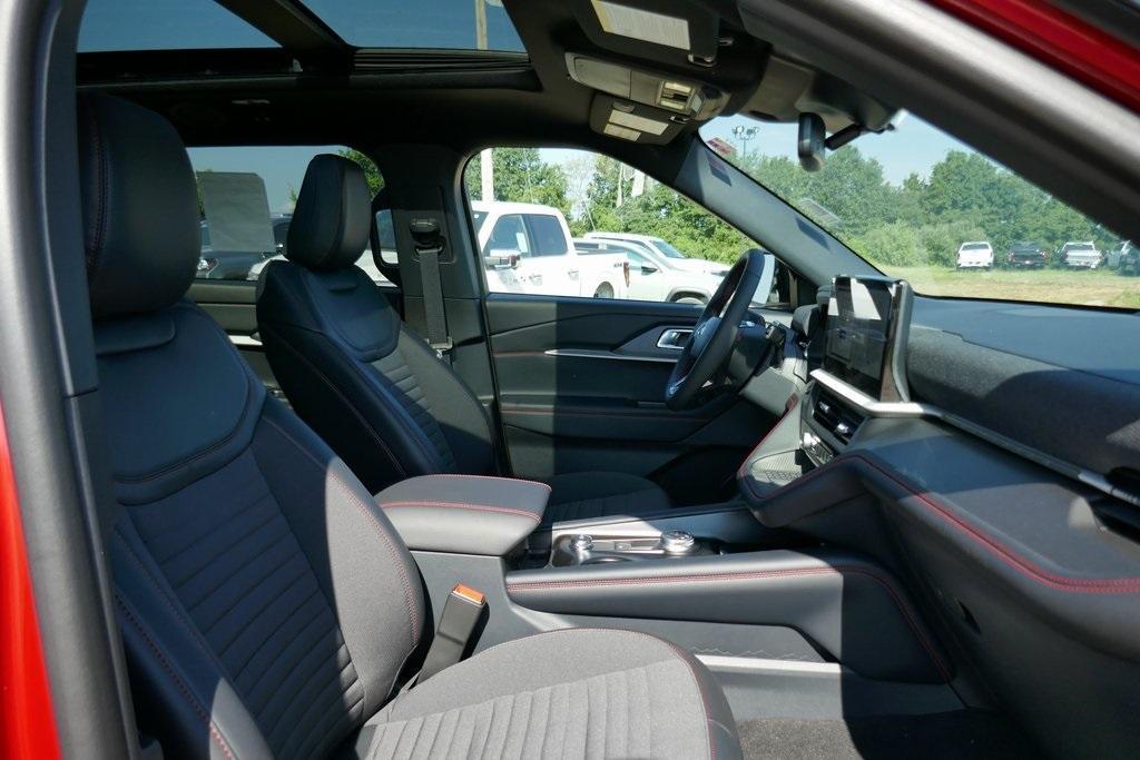 new 2025 Ford Explorer car, priced at $48,616