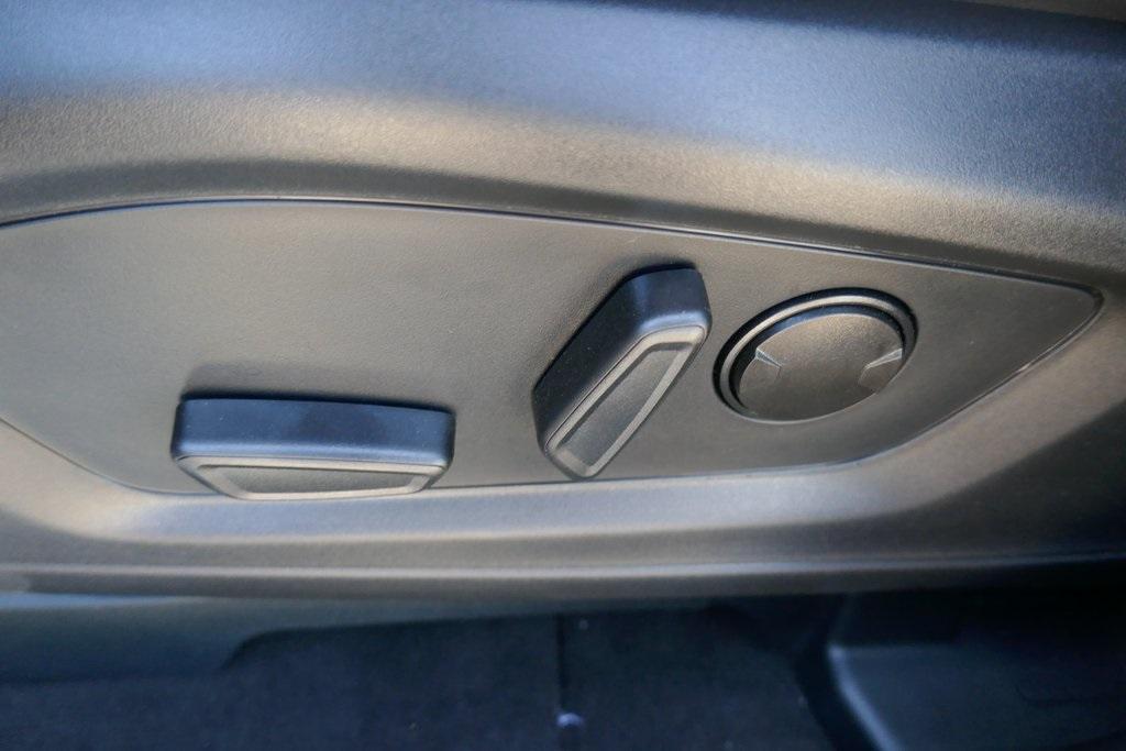 new 2025 Ford Explorer car, priced at $48,616