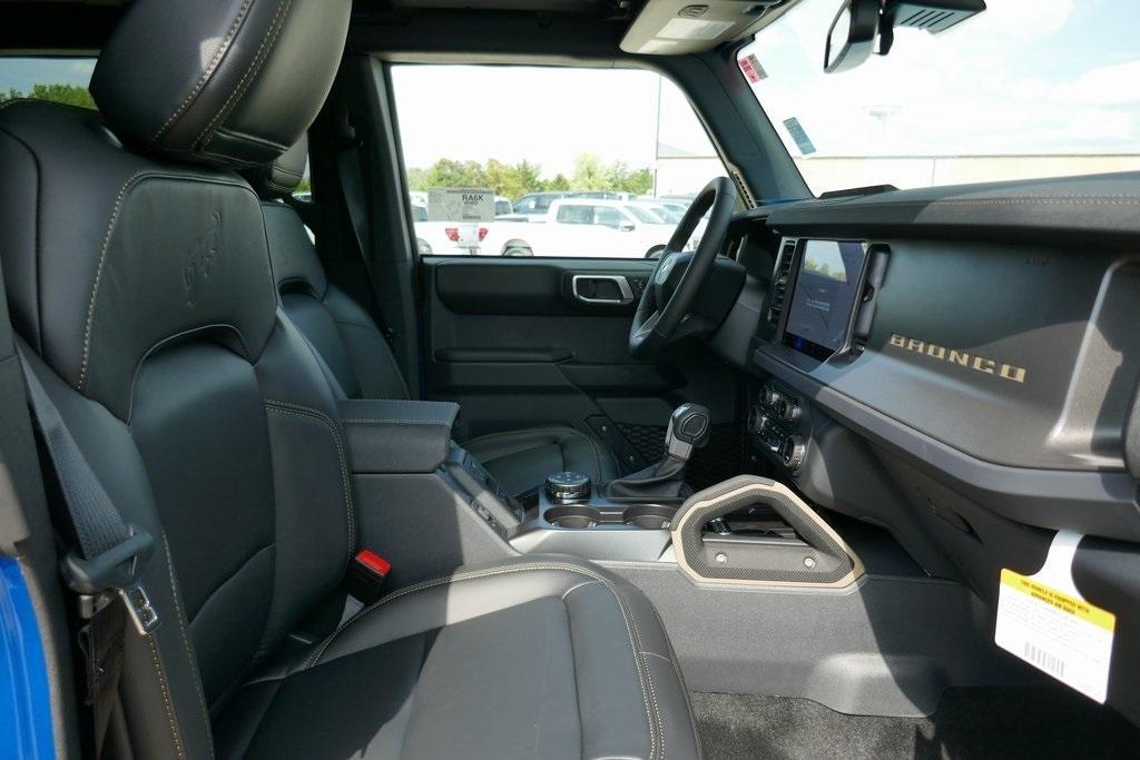 new 2025 Ford Bronco car, priced at $60,372