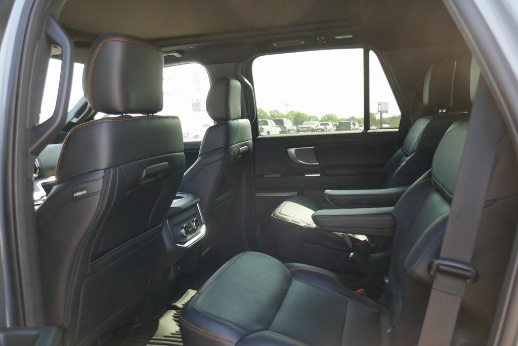 new 2025 Ford Expedition car, priced at $79,170