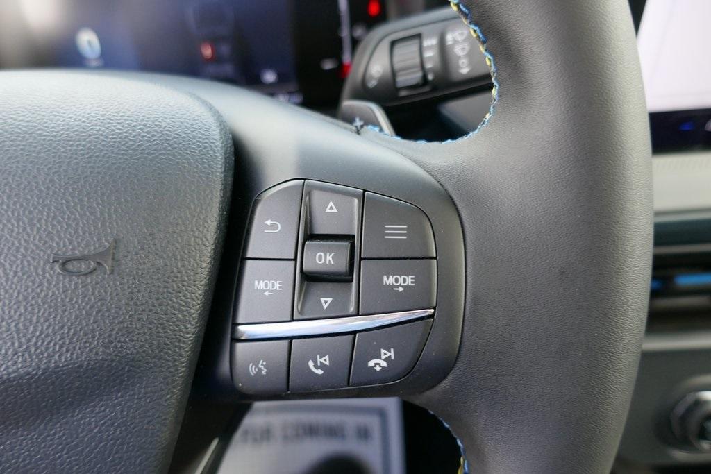 new 2025 Ford Maverick car, priced at $33,752