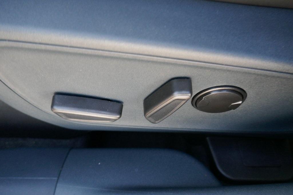 new 2025 Ford Maverick car, priced at $33,752