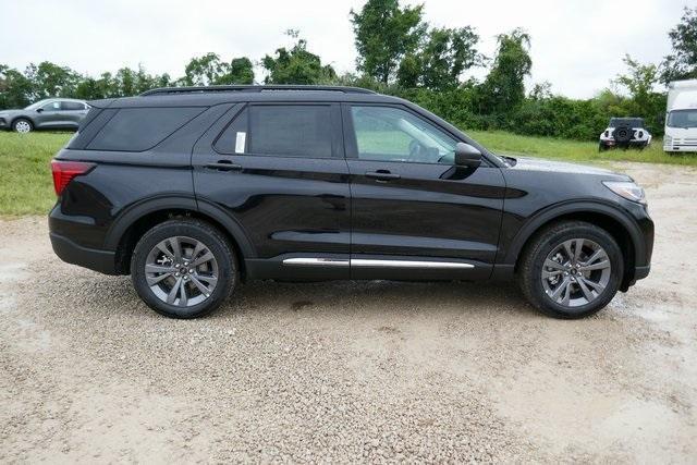 new 2025 Ford Explorer car, priced at $44,296