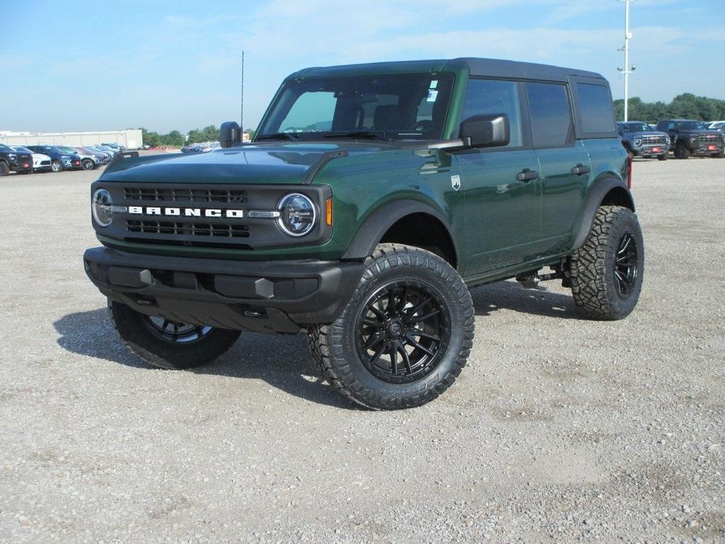 new 2025 Ford Bronco car, priced at $47,317