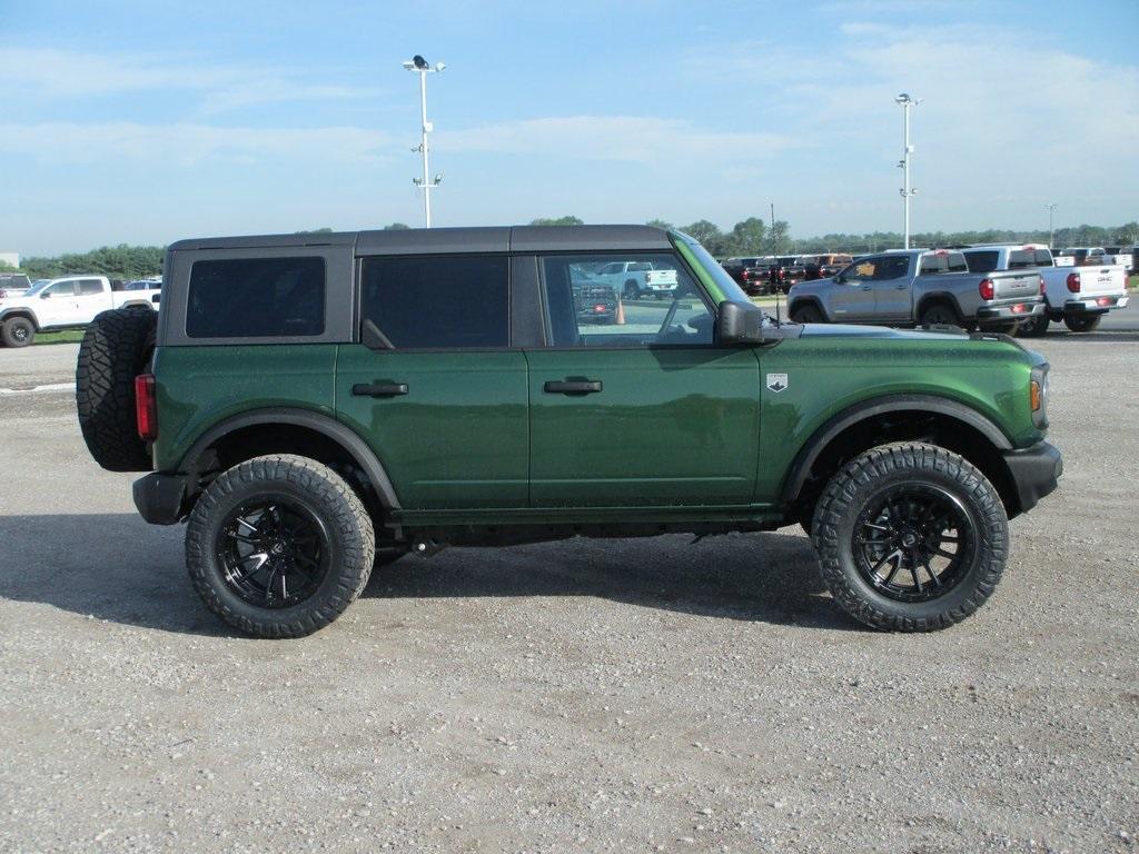 new 2025 Ford Bronco car, priced at $47,317