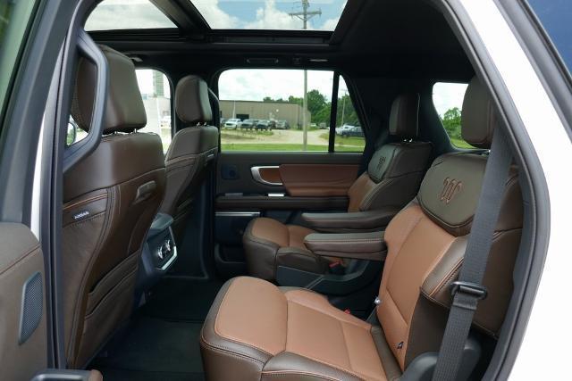 new 2025 Ford Expedition car, priced at $81,136