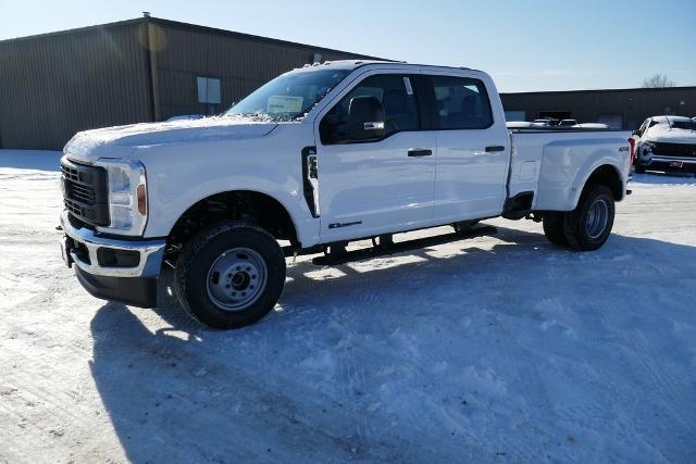 new 2024 Ford F-350 car, priced at $61,335