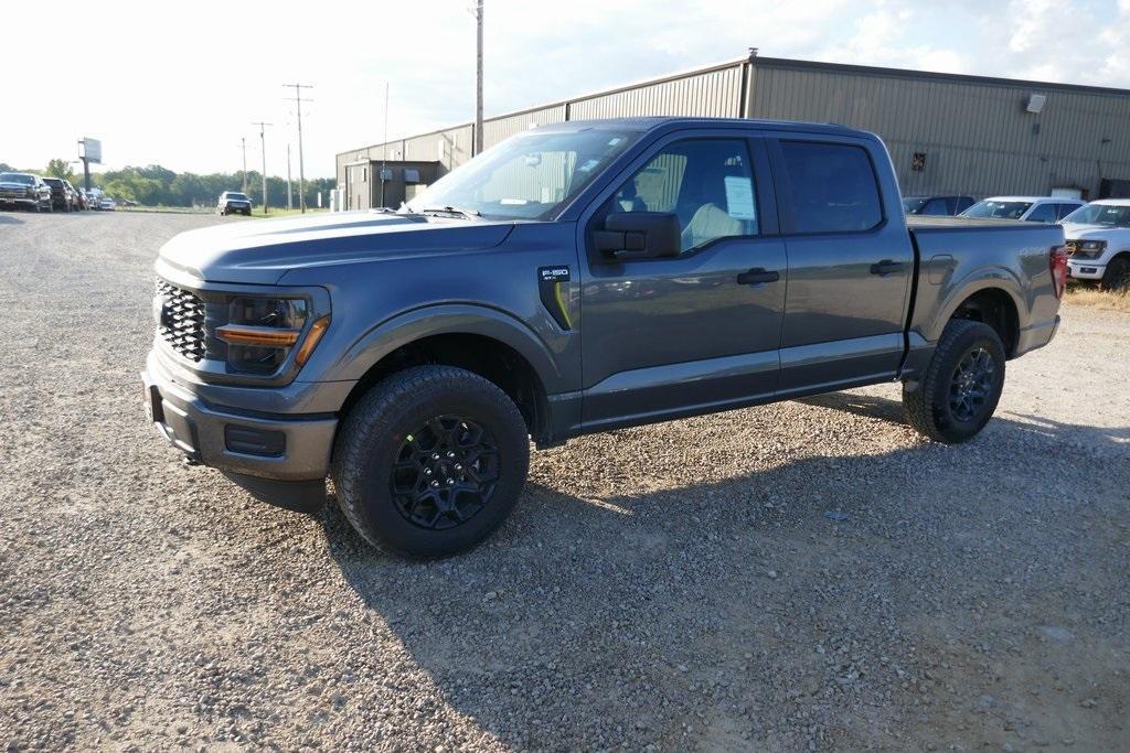 new 2025 Ford F-150 car, priced at $45,302