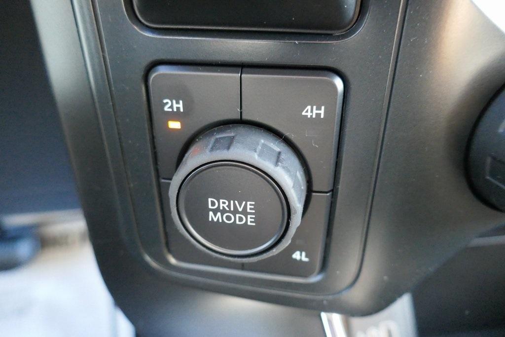 new 2025 Ford F-150 car, priced at $42,802