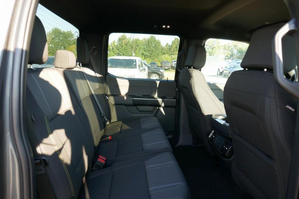 new 2025 Ford F-150 car, priced at $45,302
