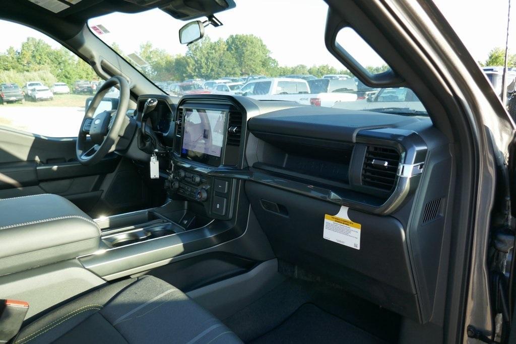 new 2025 Ford F-150 car, priced at $42,802