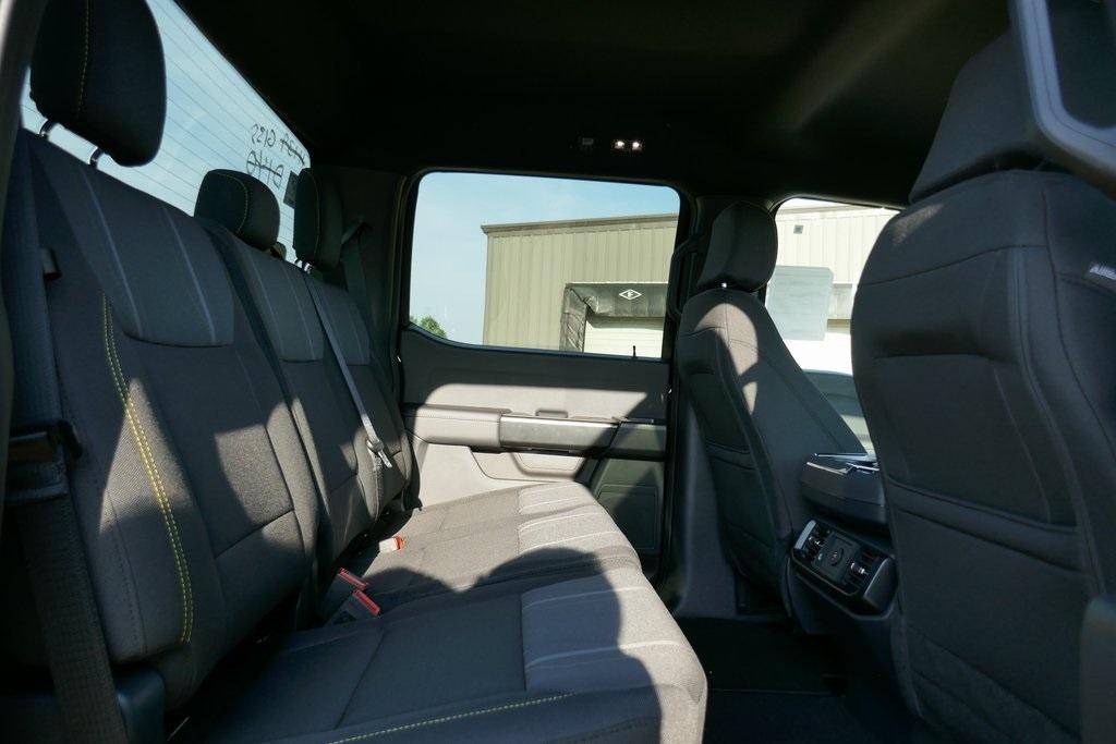 new 2025 Ford F-150 car, priced at $44,302