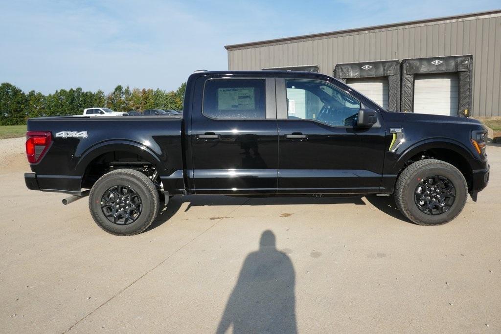 new 2025 Ford F-150 car, priced at $44,302