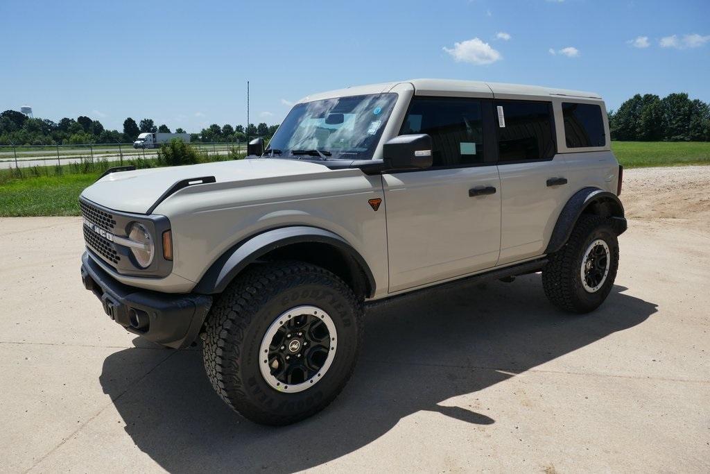 new 2025 Ford Bronco car, priced at $61,518