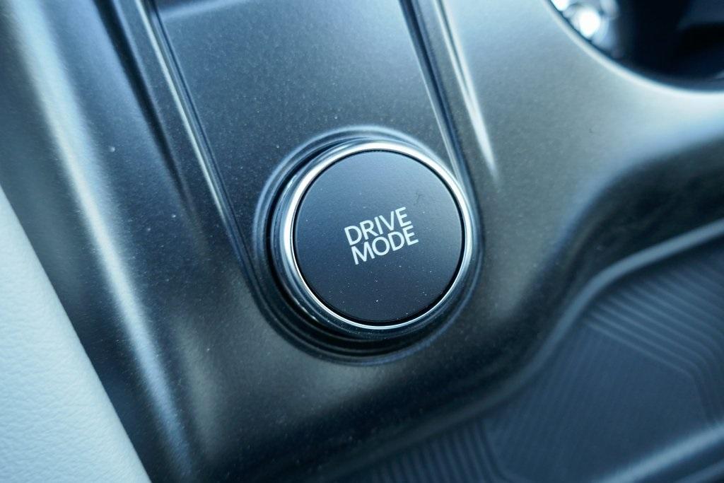 new 2025 Ford Explorer car, priced at $43,604