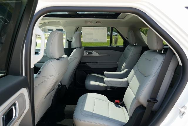 new 2025 Ford Explorer car, priced at $46,104