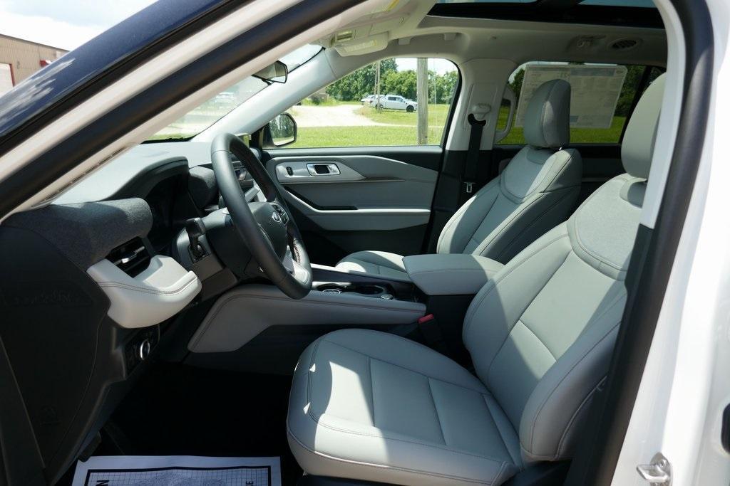 new 2025 Ford Explorer car, priced at $43,604