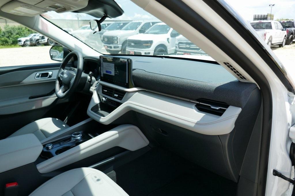 new 2025 Ford Explorer car, priced at $43,604