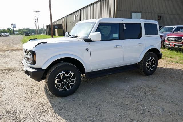 new 2025 Ford Bronco car, priced at $47,358