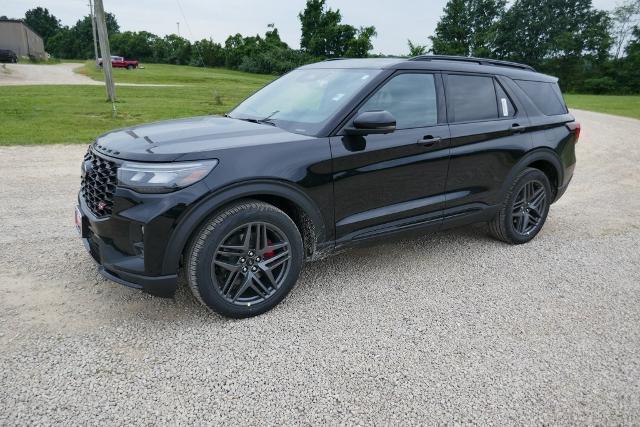 new 2025 Ford Explorer car, priced at $53,661