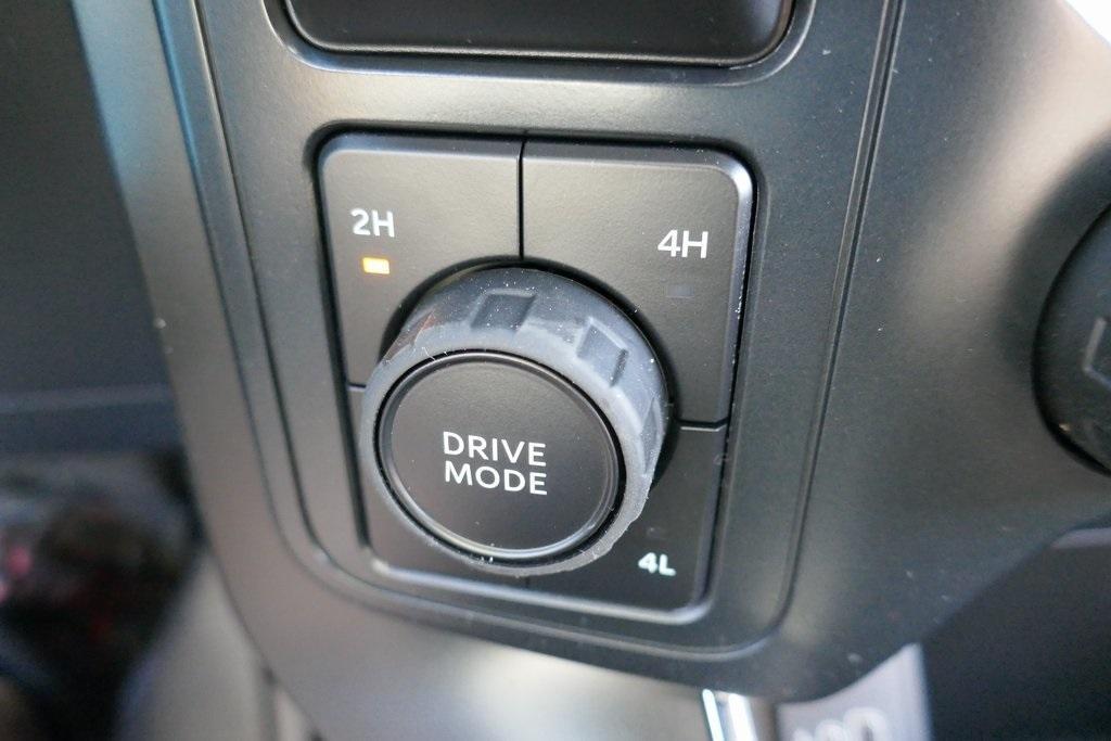 new 2025 Ford F-150 car, priced at $44,302