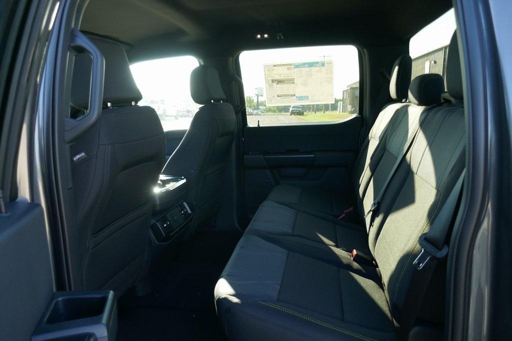new 2025 Ford F-150 car, priced at $44,302