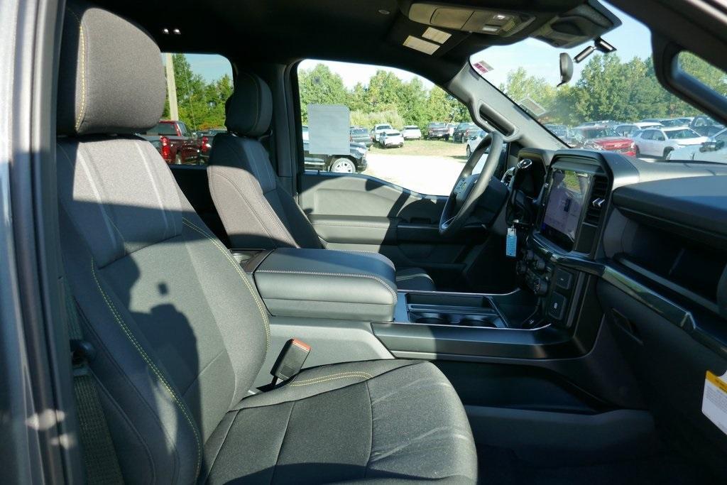 new 2025 Ford F-150 car, priced at $44,302