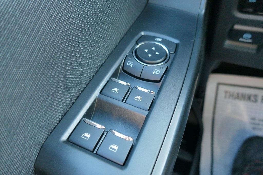 new 2025 Ford F-150 car, priced at $44,302