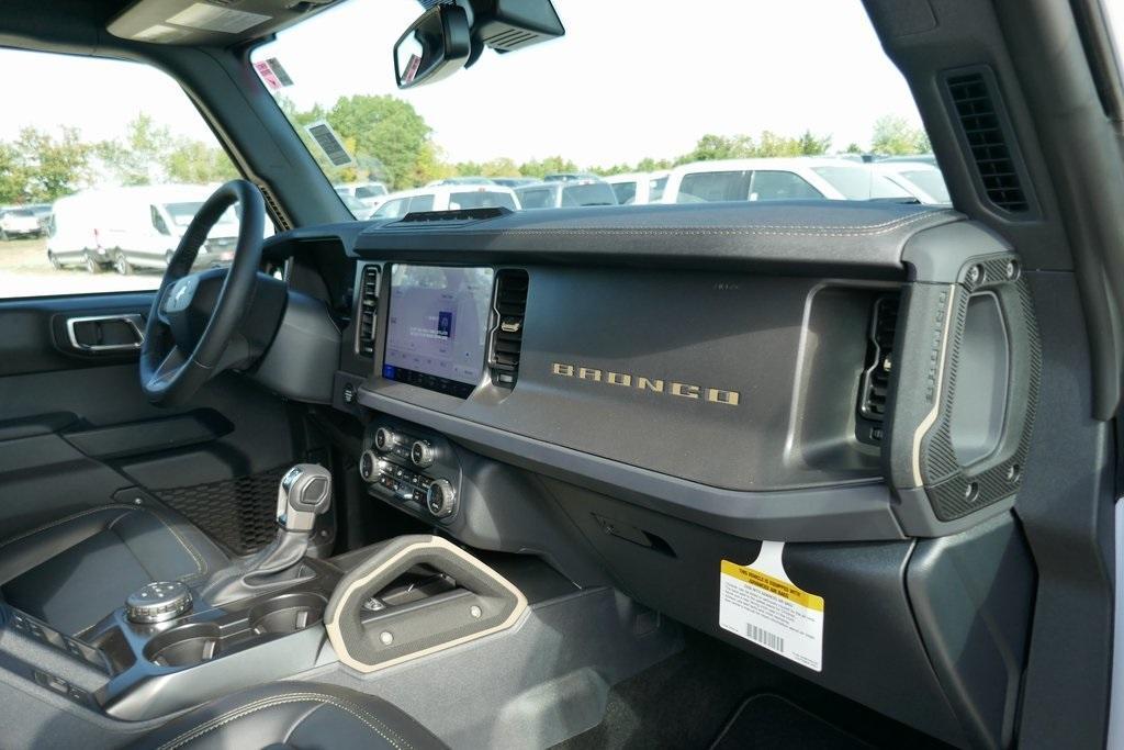 new 2025 Ford Bronco car, priced at $60,008