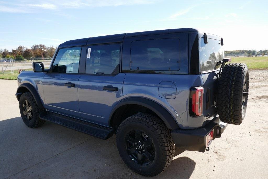 new 2025 Ford Bronco car, priced at $53,906