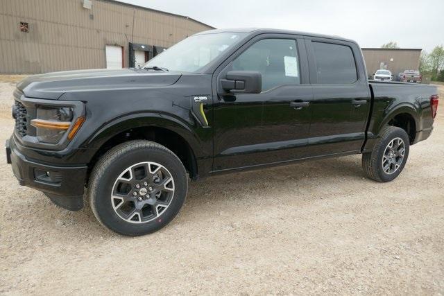 new 2024 Ford F-150 car, priced at $40,602