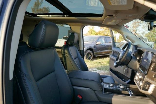 new 2024 Ford Expedition Max car, priced at $65,101