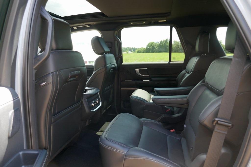 new 2025 Ford Expedition car, priced at $77,487