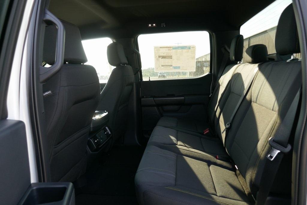 new 2025 Ford F-150 car, priced at $44,302